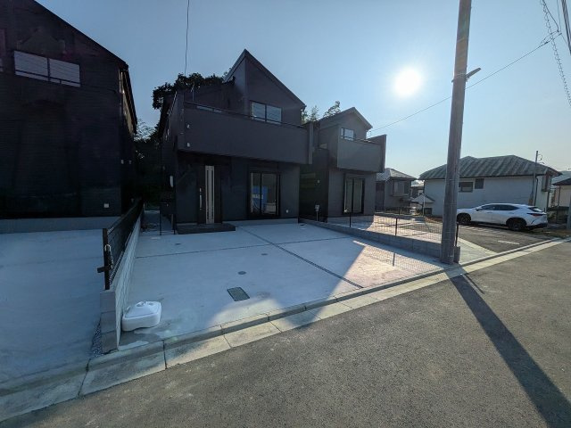 八王子市　下恩方町　新築一戸建て　１６期の外観|～初期費用・月額費用0円の太陽光発電搭載　長期優良住宅認定　全棟並列2台駐車可能～