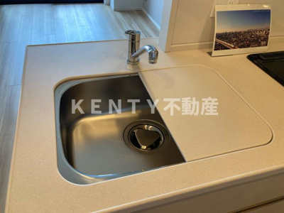 【設備】 | ルフォンプログレ西大井プレミア | コンパクトなキッチンで掃除もラクラク