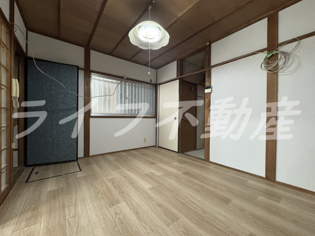 東大阪市花園東町１丁目のテラスの居間・リビング|ゆったりとした居間です