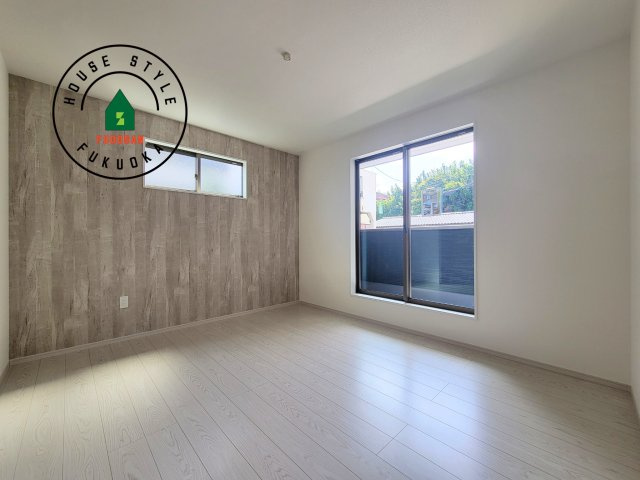 糟屋郡宇美町若草1丁目第4-3棟(4号棟)の寝室|主寝室には収納力に優れたクローゼットがありますので、お部屋もすっきり片付きます。