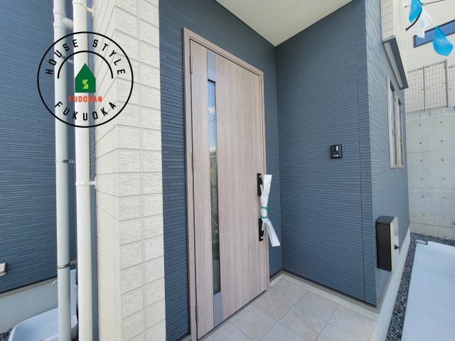 糟屋郡宇美町若草1丁目第4-3棟(4号棟)の玄関|おでかけの時も帰った時も、「我が家」を最初に感じでもらえる素敵な空間に。