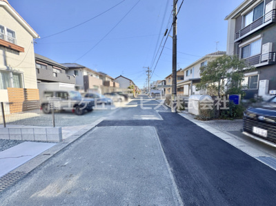 【前面道路含む現地写真】 | 豊橋市柱二番町 2期 新築一戸建て 2号棟 | 前面道路含む現地写真です
