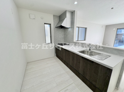 【キッチン】 | 豊橋市柱二番町 2期 新築一戸建て 2号棟 | キッチンでお料理をお楽しみください