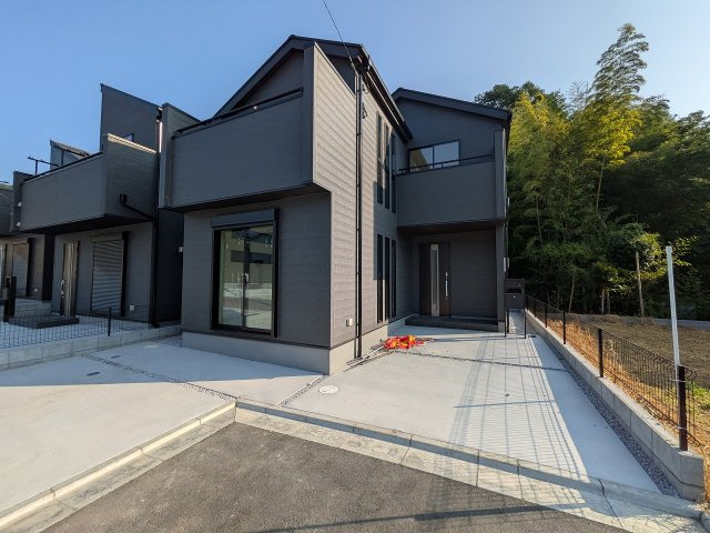 八王子市　下恩方町　新築一戸建て　１６期