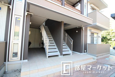 【エントランス】 | アネシス小春