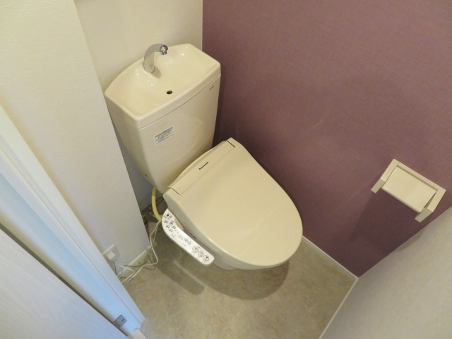 ハーモニーテラス御厨中のトイレ