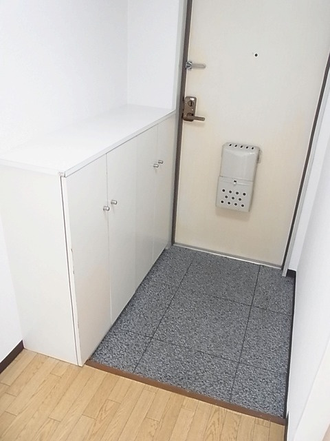 ＳＡＮＫＯラフィーネ三宮の玄関