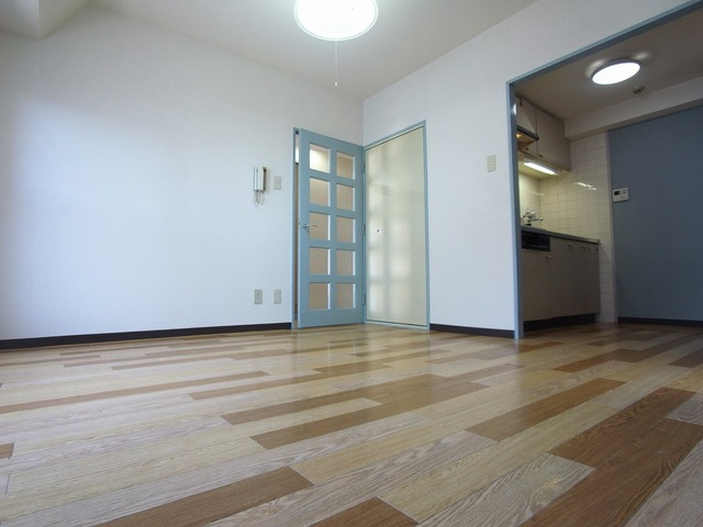 ＳＡＮＫＯラフィーネ三宮の居間・リビング