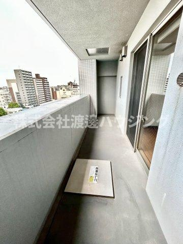 ES-Grande江坂公園のバルコニー|2面バルコニーで採光バッチリ