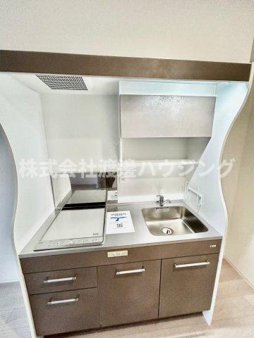 セレニテ江坂グランデのキッチン