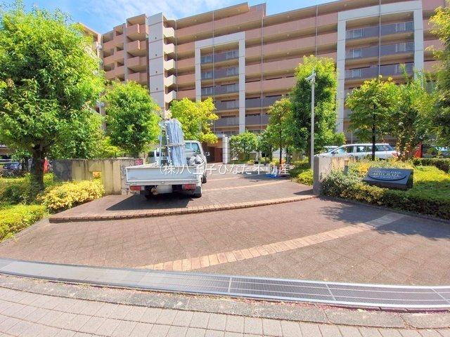祝：成約済み　レクセルプラッツァ京王堀之内　八王子市　中古マンションのエントランス|～仲介手数料無料☆八王子ひなた不動産～レクセルプラッツァ京王堀之内
