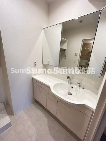 estrelaの洗面所|コンパクトで使いやすい洗面所