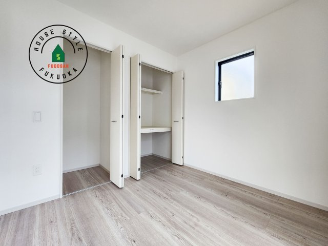 古賀市千鳥6丁目第1-2棟（1号棟）の洋室|落ち着いた色調の洋室です。