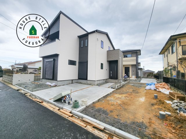 古賀市千鳥6丁目第1-2棟（2号棟）の前面道路含む現地写真|見学の時間などお気軽にお問い合わせ下さい。