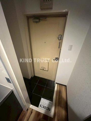 吉田マンションの玄関|明るい玄関です