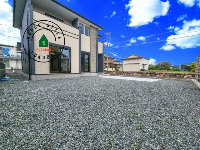 福津市津屋崎2丁目第3-2棟（1号棟）の庭|お庭で自由な時間を過ごせます。