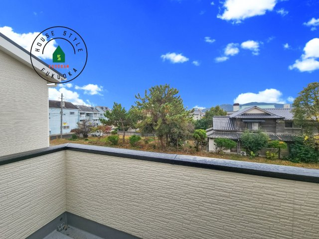 太宰府市通古賀5丁目第3-6棟(2号棟)の展望|窓から緑が見える物件も魅力的です。