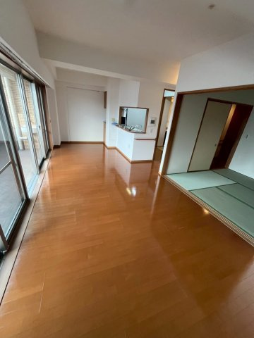 ライオンズマンション中津の居間・リビング