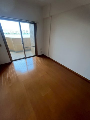 ライオンズマンション中津の居間・リビング