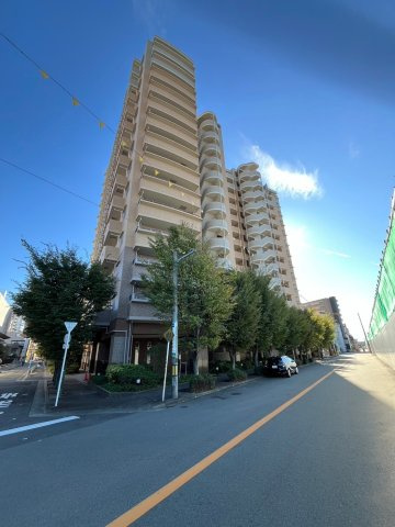 ライオンズマンション中津の外観