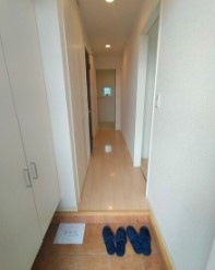 東大阪市瓢箪山町のアパートの玄関