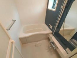 東大阪市瓢箪山町のアパートの浴室