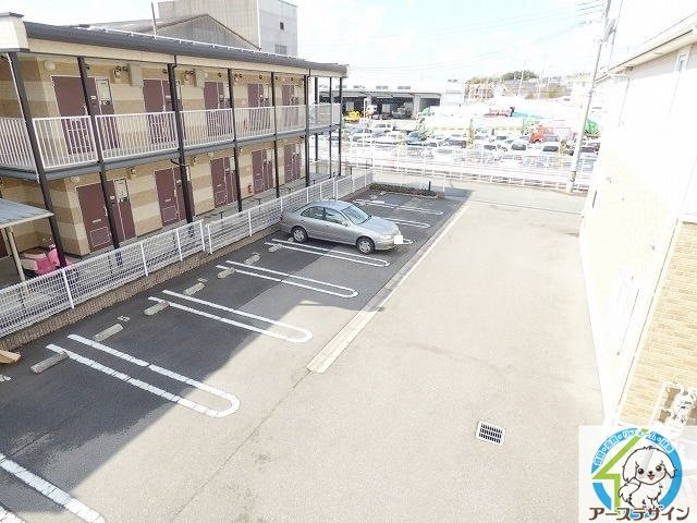 タカラピュア　東の駐車場