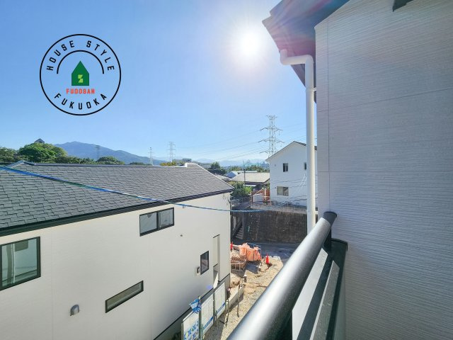 福岡市城南区友丘6丁目第3-4棟（1号棟）の展望|窓から緑が見える物件も魅力的です。