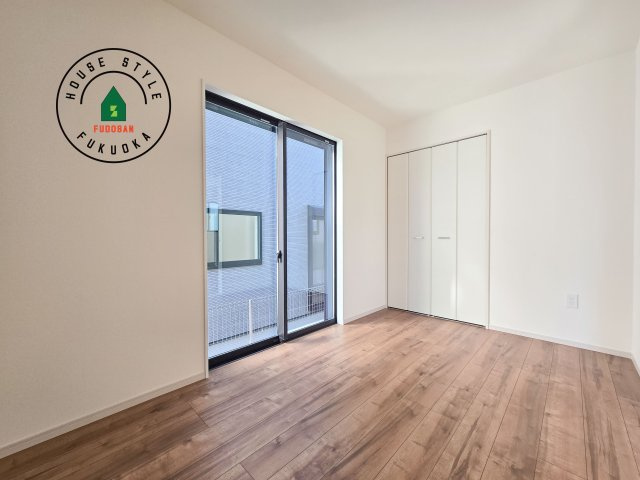 太宰府市青山2丁目第3-2棟(2号棟)の洋室|明るい洋室です