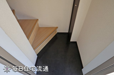 【玄関】 | ガーデン晴花