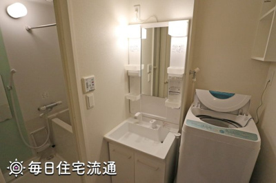 【洗面所】 | ガーデン晴花