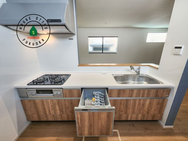 福岡市城南区友丘6丁目第3-4棟（4号棟）のキッチン|キッチン。グリル・食器洗い乾燥機・浄水器も完備。