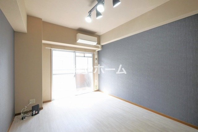 フォレステージ緑橋の居間・リビング|使いやすいリビングです