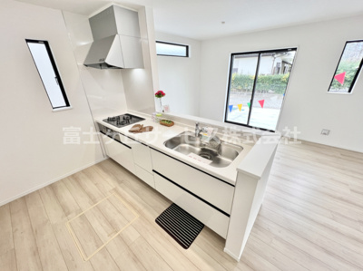 【キッチン】 | 御殿場市御殿場 新築一戸建て A号棟 | キッチンでお料理をお楽しみください