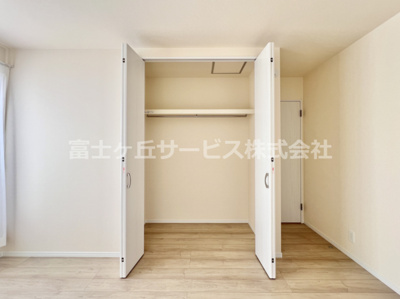 【収納】 | 沼津市西沢田 新築一戸建て B号棟 | 寝室の収納です