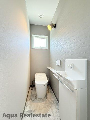 高松市円座町モデルハウスのトイレ|落ち着いたトイレです