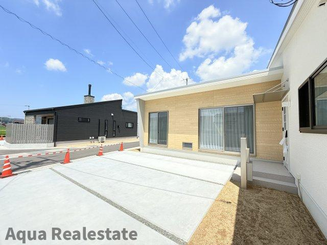 高松市円座町モデルハウスの前面道路含む現地写真|前面道路含む現地写真です