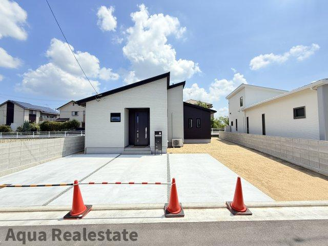 高松市円座町モデルハウスの前面道路含む現地写真|前面道路含む現地写真です