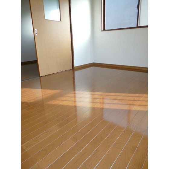 ハイツ　リバーランドの居間・リビング