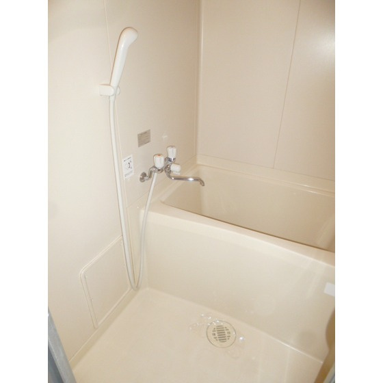 ハイツ　リバーランドの浴室