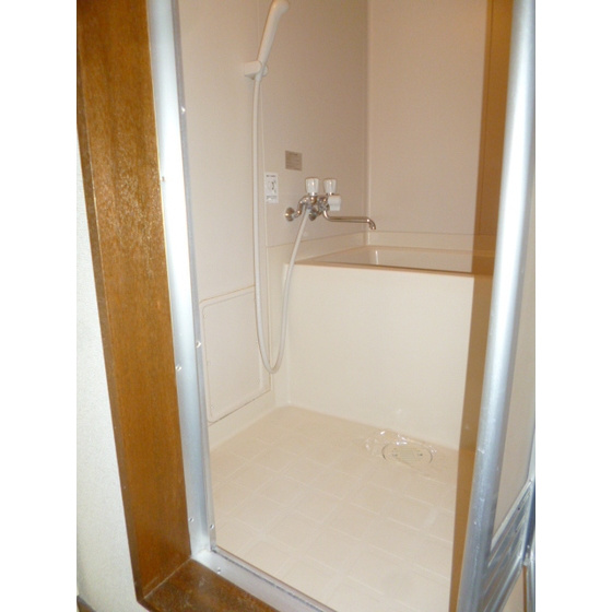 ハイツ　リバーランドの浴室