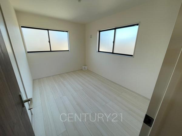 前橋南町 1号棟の洋室|２面採光の明るい洋室です。