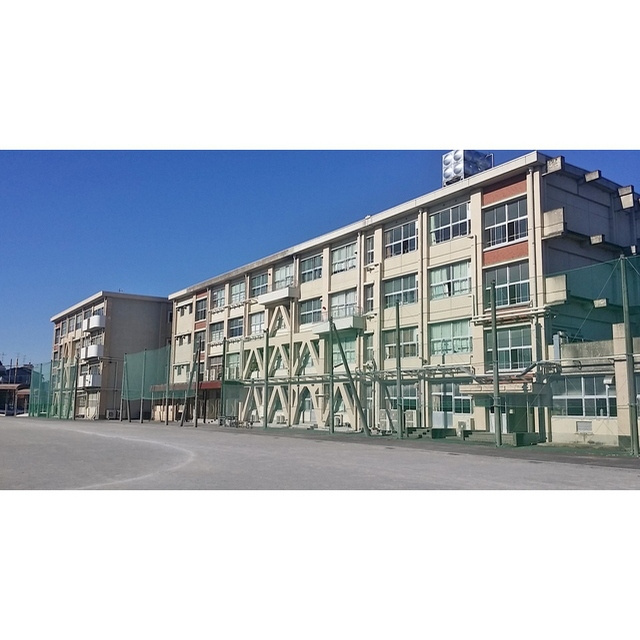 岐阜市鏡島中１丁目のアパートの周辺|精華中学校