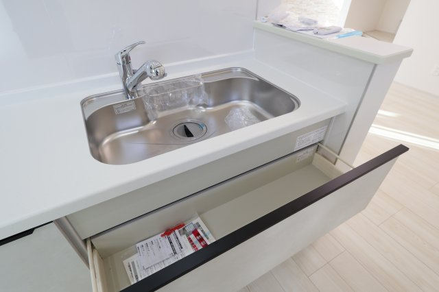 《仲介手数料無料》志木市中宗岡２丁目7-50(全1戸)新築一戸建てグラファーレのキッチン|撮影日 2025年11月21日 13:50 晴れ