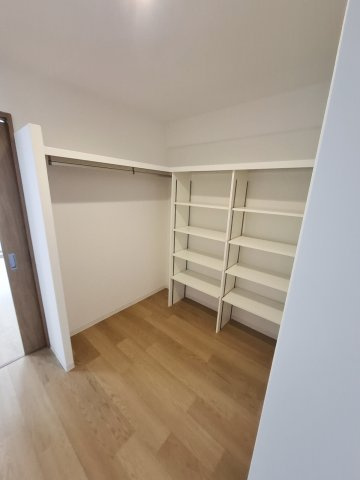 ユーレジデンス武庫川の収納|ウォークインクローゼット