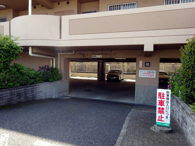 ユーレジデンス武庫川のエントランス