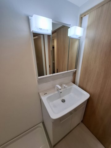 ユーレジデンス武庫川の洗面所