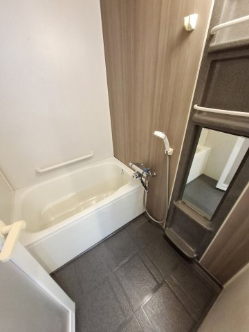 ユーレジデンス武庫川の浴室