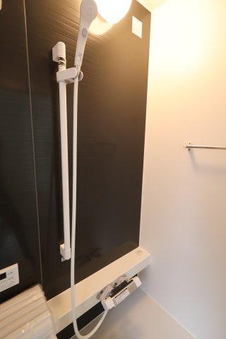 《仲介手数料無料》志木市中宗岡５丁目22-28新築一戸建てクレイドルガーデンの浴室