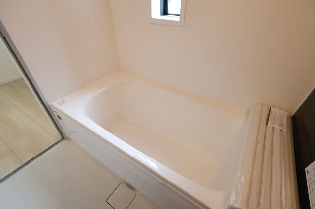 《仲介手数料無料》志木市中宗岡５丁目22-28新築一戸建てクレイドルガーデンの浴室